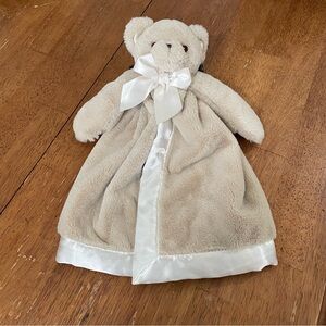 Edge-hill collection, baby bear snuggle, tan